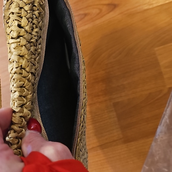 Lu & Elle Across The Waves Sling Bag in Tan•NWT! - Picture 10 of 12